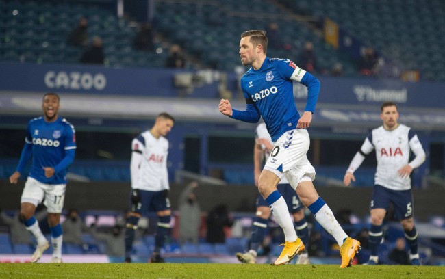 他的父母分 他的父母分