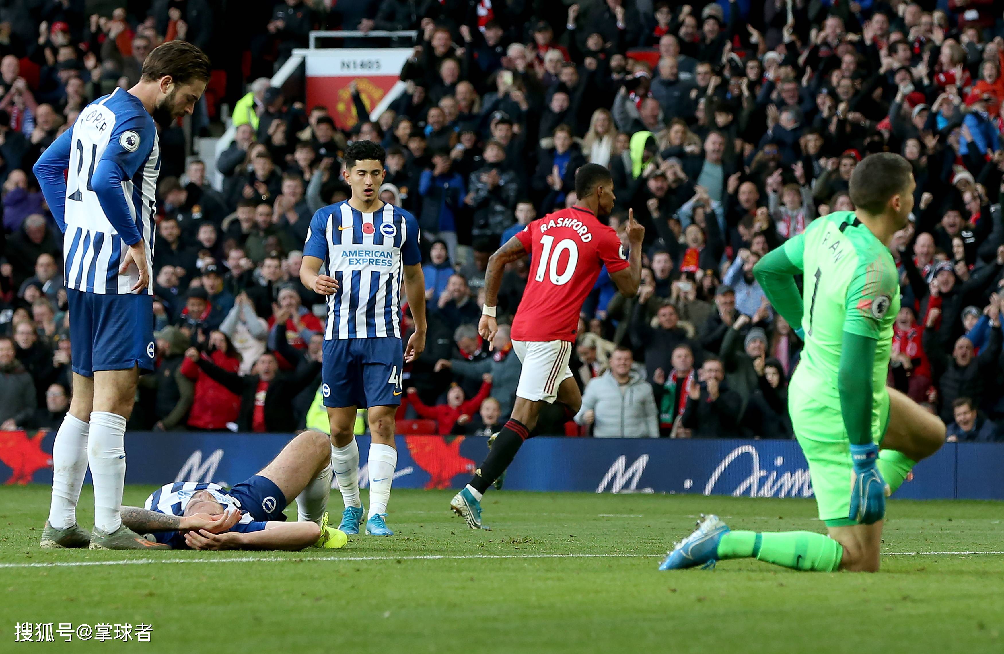 的表現擊敗 的表現擊敗